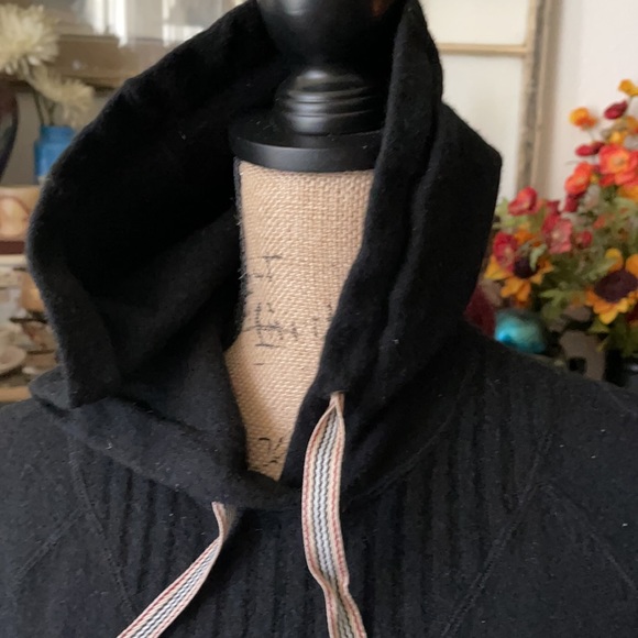 Burberry Navy Blue Hooded Motif Sweater - Picture 5 of 9